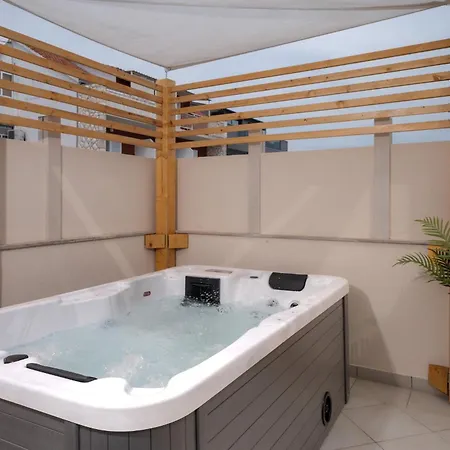 Delux Oasis Hvar Apartamento