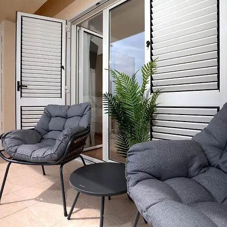 Delux Oasis Hvar